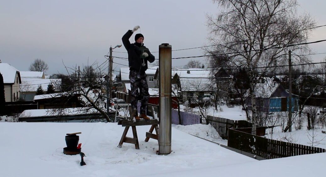 Я забула про чищення димаря на 4 роки, коли кум-пічник із 30-річною практикою показав цей 1 трюк із пляшкою 