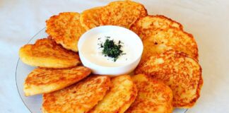 Кулінари розповіли, як приготувати деруни без тертки всього за 15 хвилин