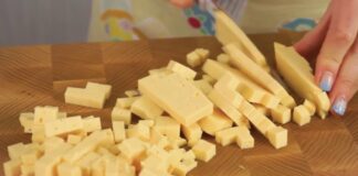 Кухарі розповіли, навіщо вмочувати ніж у гарячу воду перед нарізкою сиру і торта