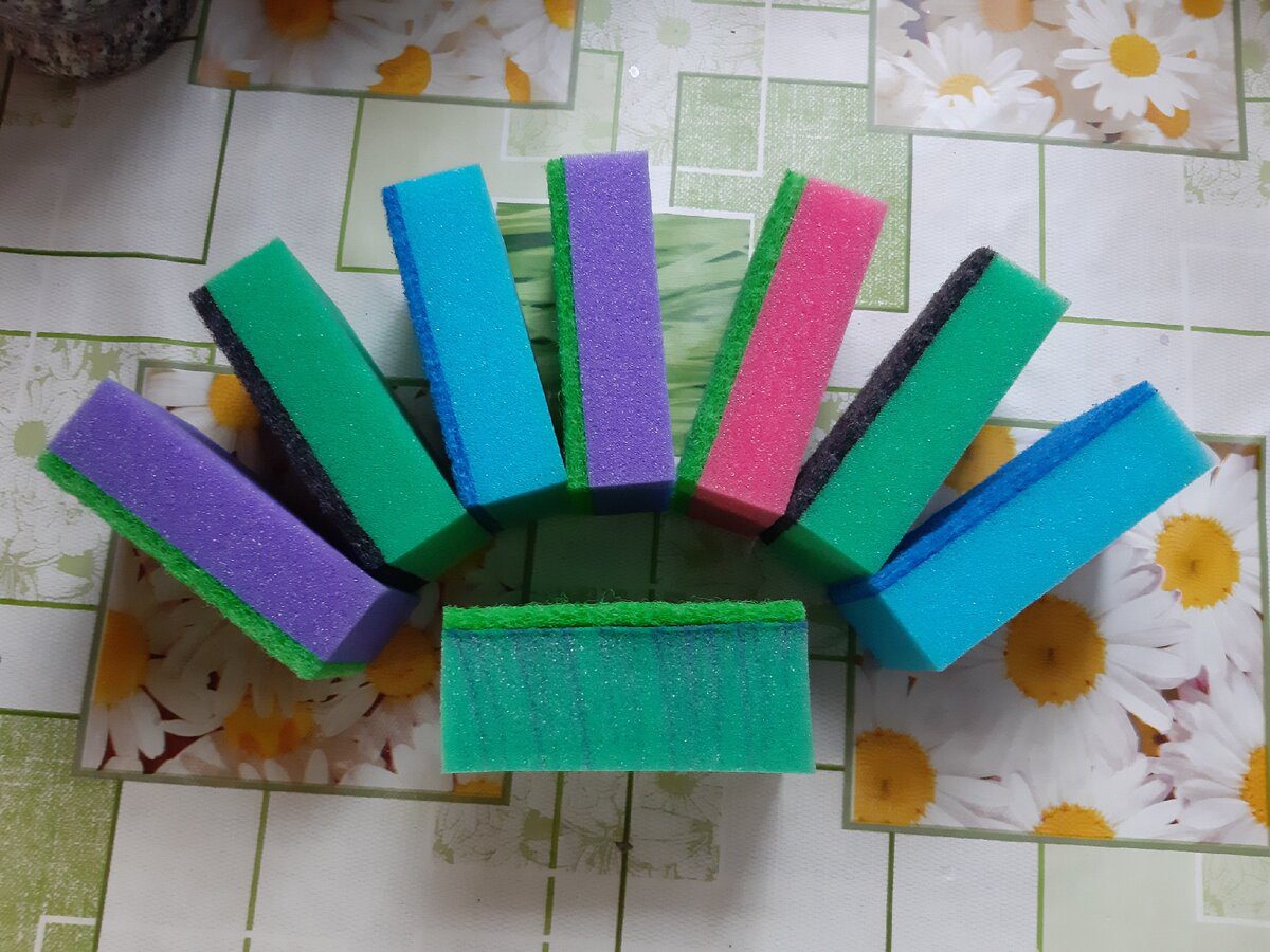 Експерти назвали неочікувані способи використання старих губок для миття посуду в побуті