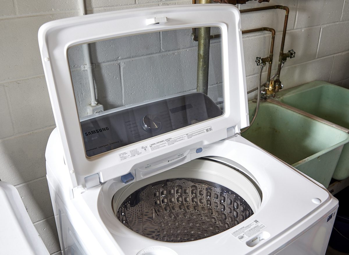 Експерти пояснили, чому пральна машина під час прання шумить та як виправити цю проблему