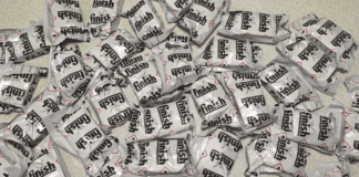 Експерти розповіли цікавий спосіб використання капсул для посудомийки