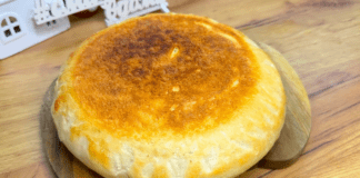 Кухарі розповіли, як швидко спекти домашній хліб без духовки