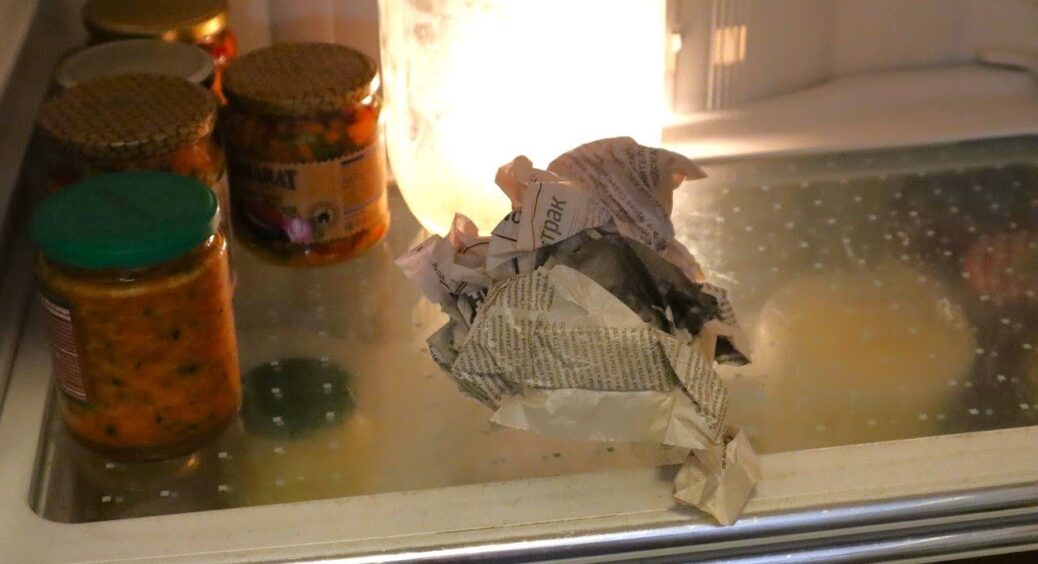 Кришки від сметани й зім’яті газети бережу як зіницю ока: 8 трюків, що економлять час і гроші щодня 