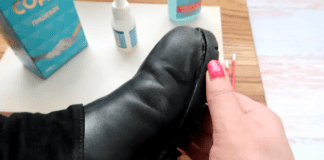 Експерти розповіли, як самостійно залатати діру на взутті	