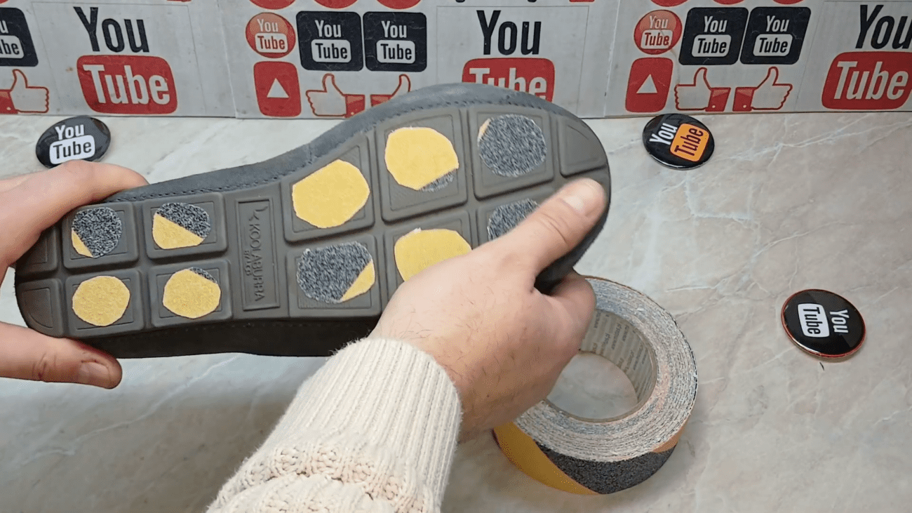 Експерти розповіли, як захистити взуття від ожеледі