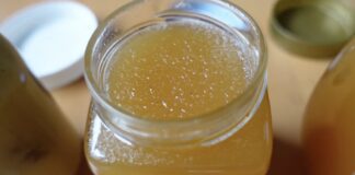 Господині розповіли, як відрізнити натуральний мед від підробки