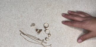 Господині розповіли, як почистити золоті прикраси в домашніх умовах