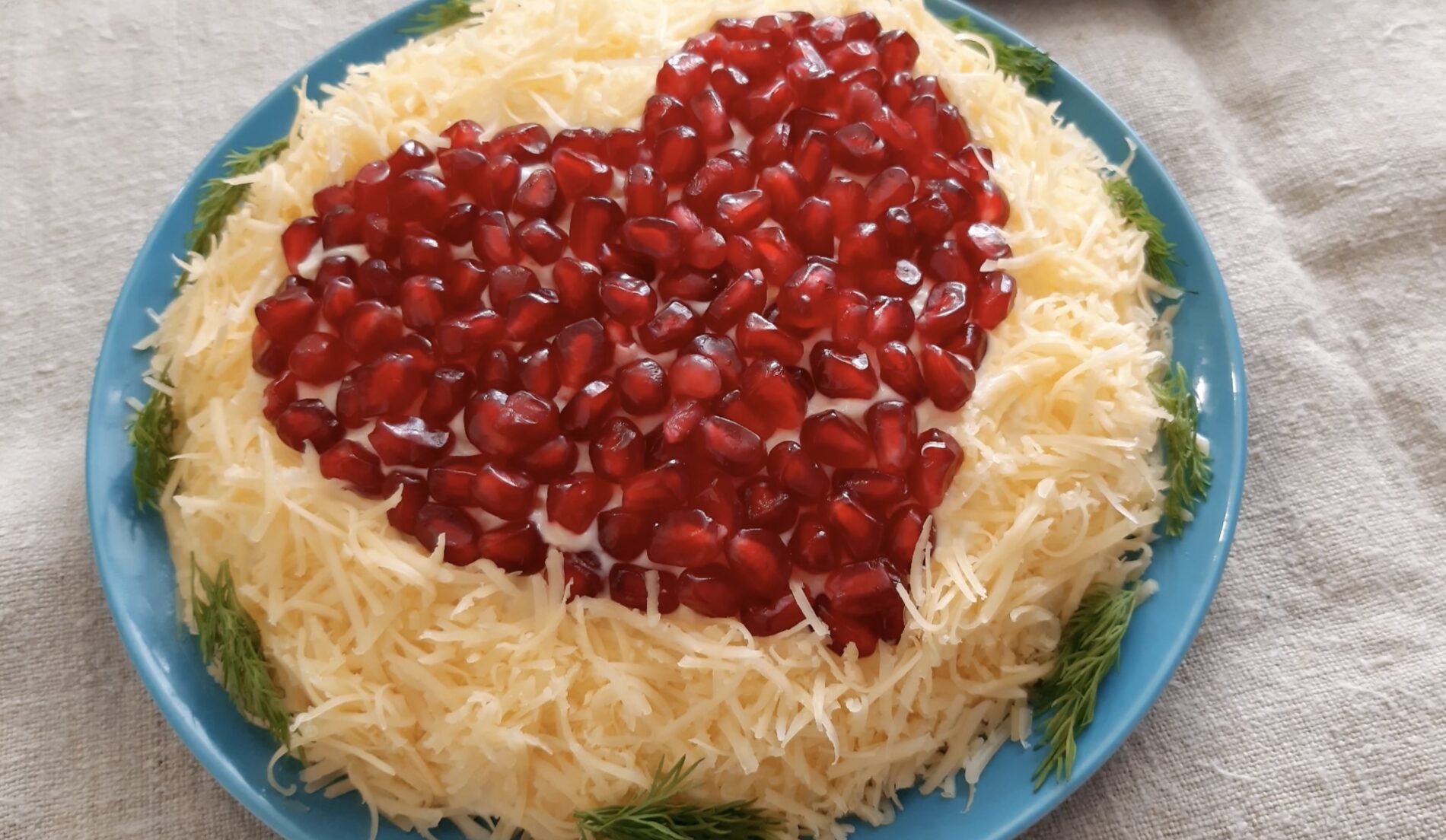 Господині поділилися рецептом салату у формі серця до Дня всіх закоханих