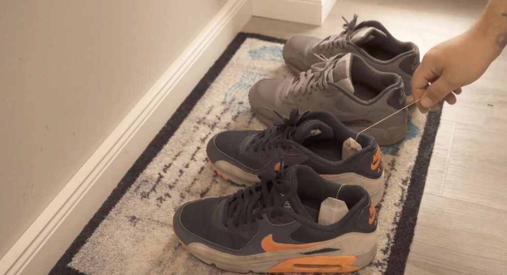 Чоловік поставив мокрі черевики на батарею – і вранці вони скрутились, як листок на сонці: є кращий спосіб 