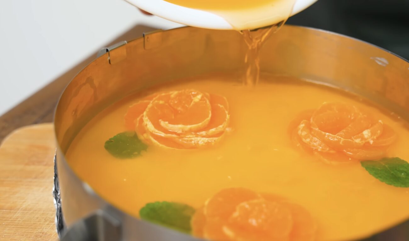 Господині поділилися рецептом мандаринового чізкейка без випікання 