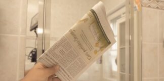 Господині розповіли, як за допомогою газет і чаю вимити скло до блиску