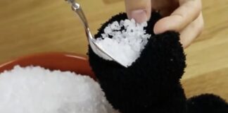 Господині розповіли, як надовго позбутися конденсату на вікнах