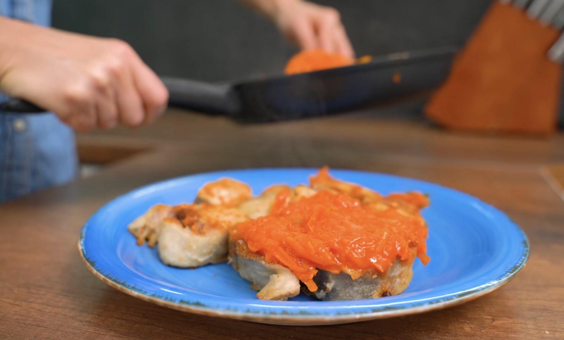 Господині поділилися рецептом хека під соусом