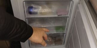 Господині розповіли, навіщо класти фольгу в морозильну камеру