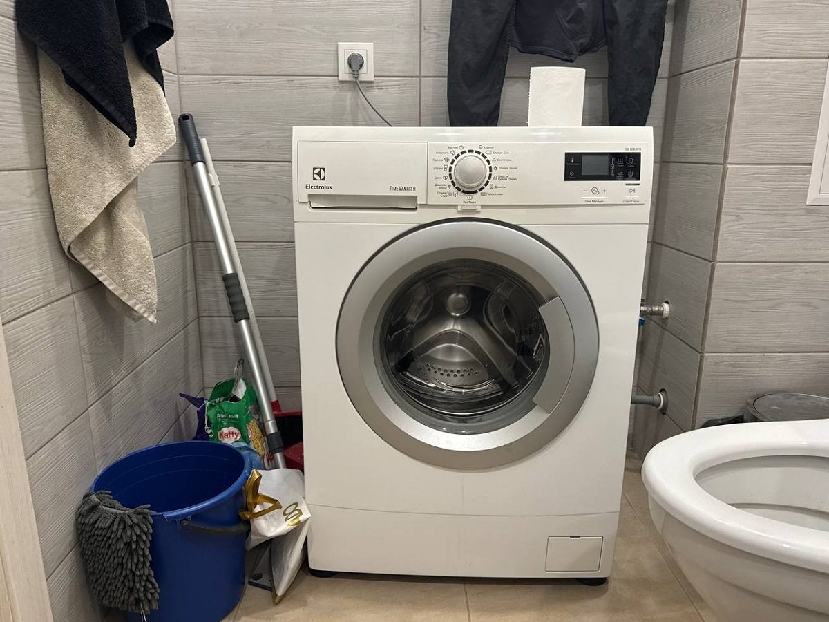 Експерти розповіли, як очистити барабан пральної машини від бруду та вапняного нальоту