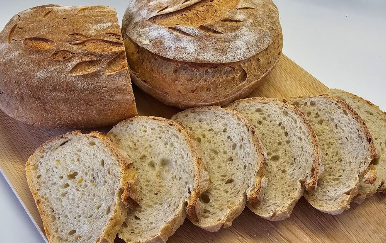 Як приготувати смачний і ніжний домашній хліб