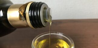 Експерти розповіли, як розпізнати якісну оливкову олію