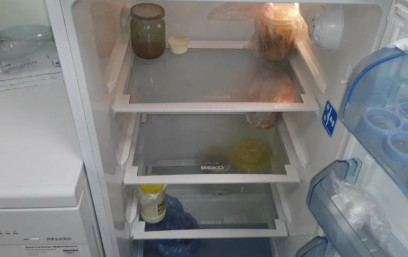 Як допоможе губка в холодильнику