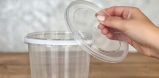 Як використати кришки від пластикових відерець. Фото: Добрі новини