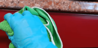 Господині розповіли, як просто відмити фасади кухонних шафок