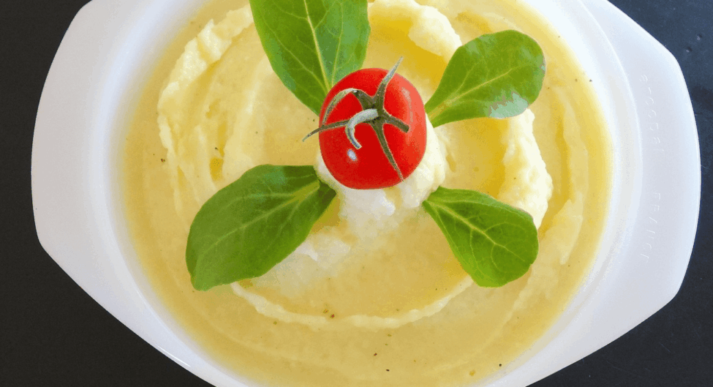 Ви ніколи не додаєте це у пюре? А дарма: секрет не в маслі! Розкриваю, завдяки чому страва стане шедевром 