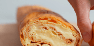Кондитери поділились рецептом домашніх еклерів