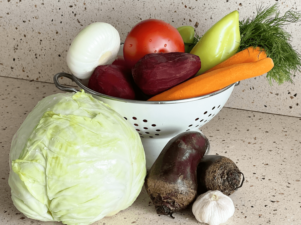 Господині розповіли цікавий лайфхак, як мити овочі, аби в комах не залишилось найменшого шансу