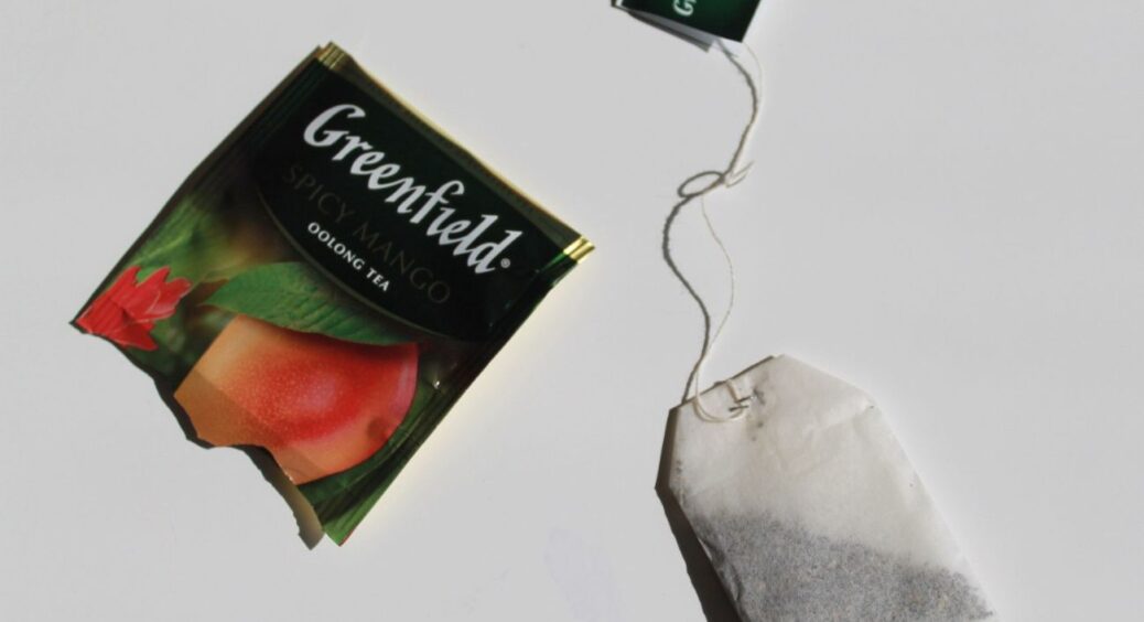 Це не чай, а пил індійських доріг: запам’ятайте ці 2 написи на упакуванні – вони викажуть неякісний чай 