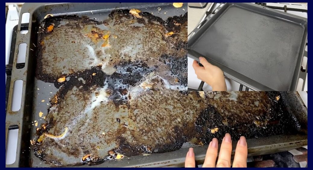 Противень тепер блищить як гірлянда: 3 ложки того, що є у всіх, допомогли змити нагар від запікання курки 