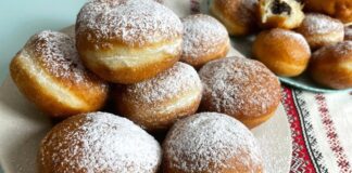 Кулінари розповіли, як приготувати пишні пісні пампухи з маком