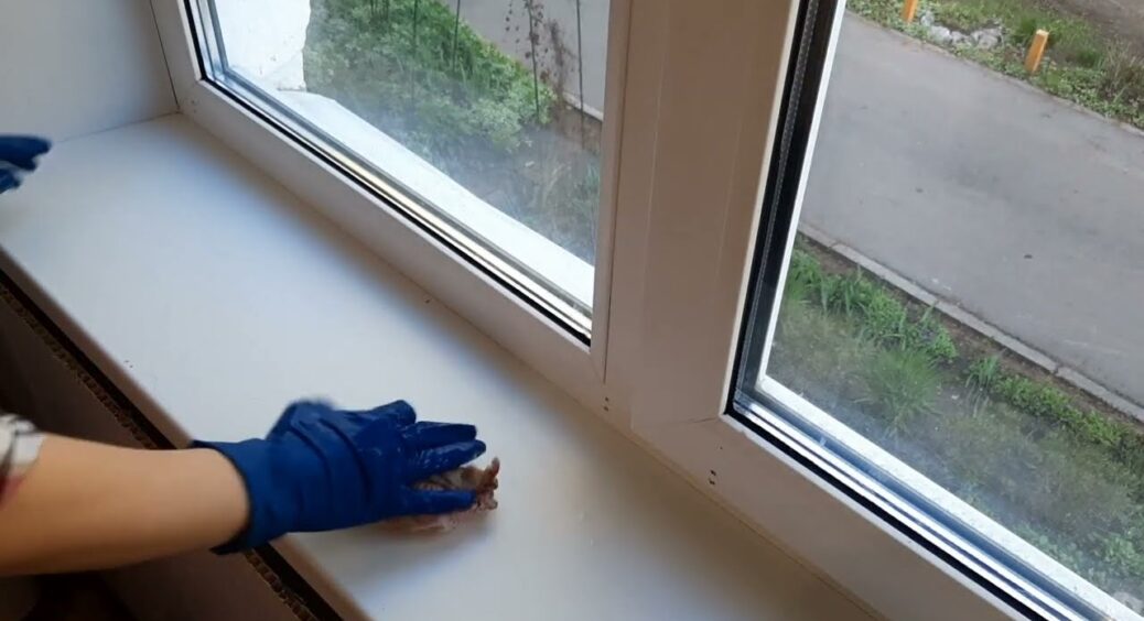 Відбілюю підвіконня вже буквально за 5 хвилин: ефективний лайфхак для лінивих та дуже економних 