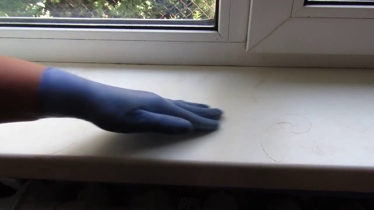 Господині розповіли, як відбілити підвіконня всього за 5 хвилин