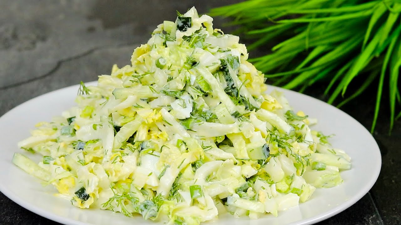 Кулінари поділилися рецептом салату з пекінської капусти та огірка