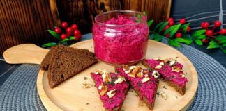 Кулінари розповіли, як приготувати намазку із буряка з плавленим сиром та яйцем