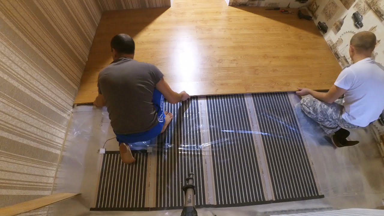 Господарі розповіли, як норвежці роблять у своїх будинках теплу підлогу