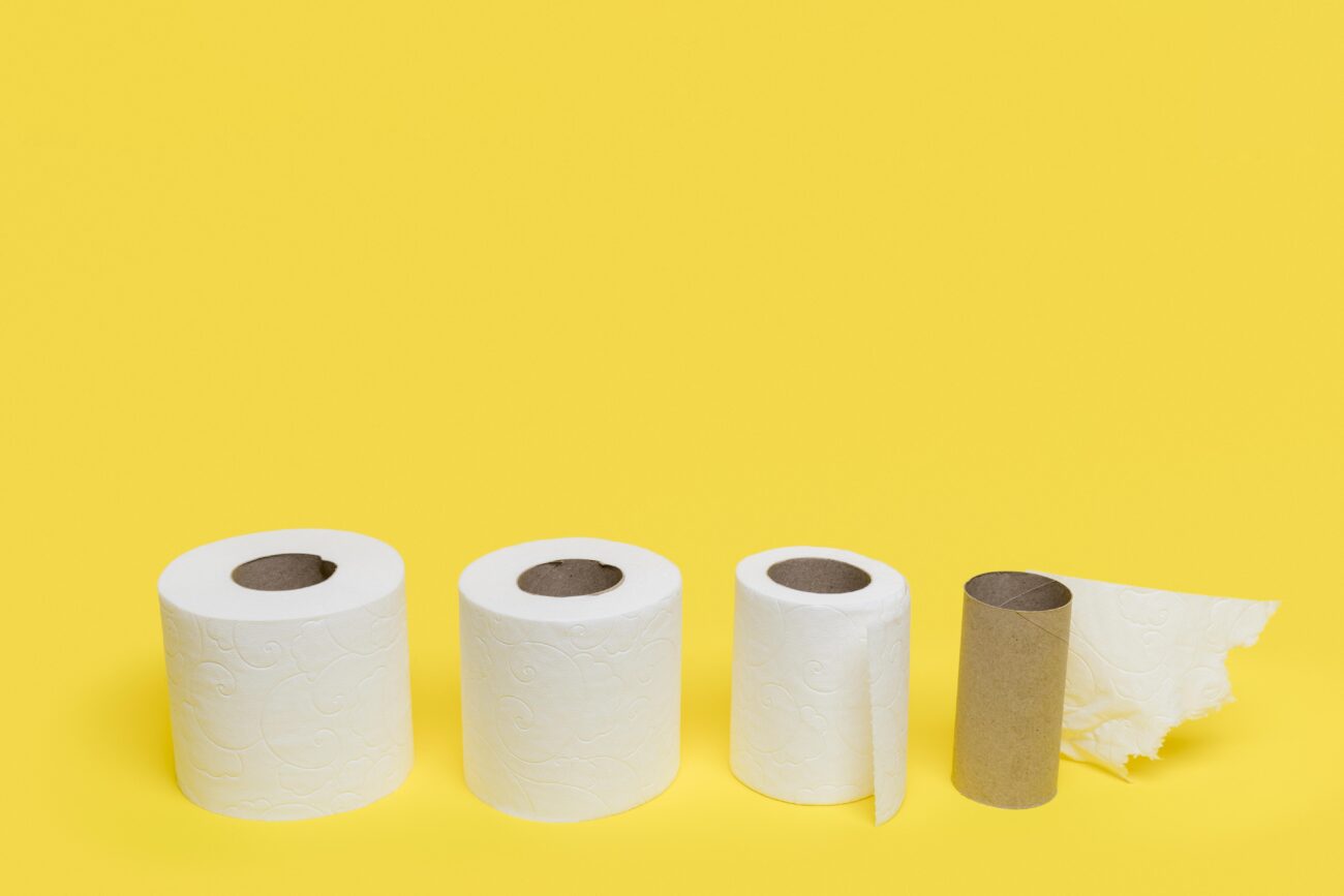 Господині розповіли, як використовувати втулки від туалетного паперу в побуті. Фото: Freepik