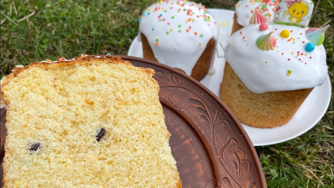 Кулінари поділилися рецептом м'якої паски, яка просто тане у роті. Фото: YouTube Смаколики Юлі