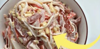 Господині розповіли рецепт легкого і смачного салату з крабових паличок 