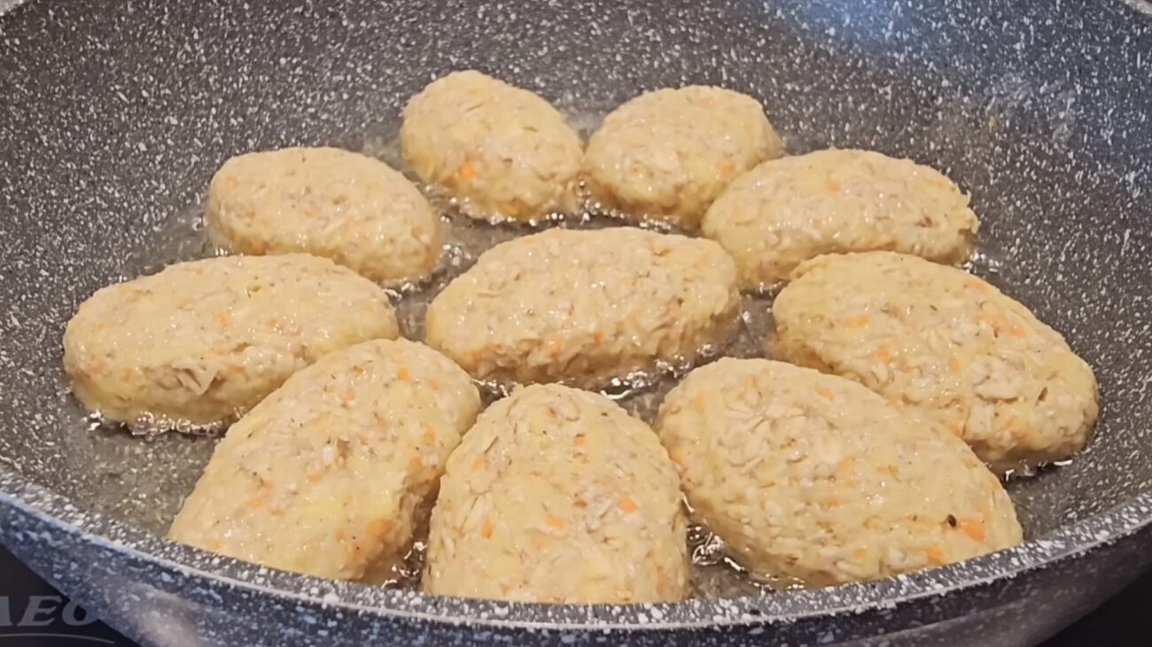 Господині розповіли рецепт соковитих пісних котлет без мʼяса 