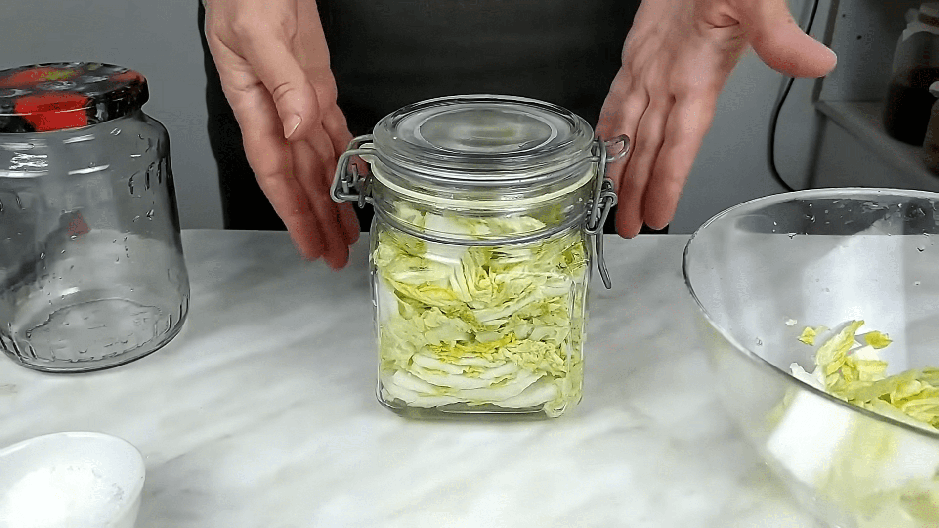 Кухарі розповіли, як приготувати квашену пекінську капусту