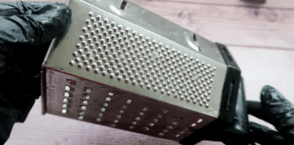 Експерти розповіли про цікаву деталь звичайної кухонної тертки	