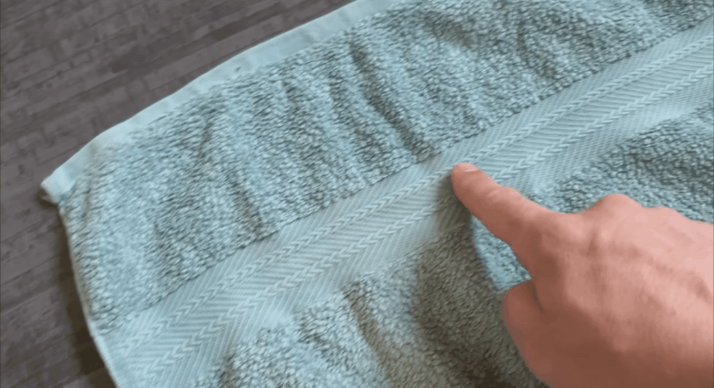 Що означають смужки на рушниках: пояснення експертки, як розпізнати якісну “махру” при покупці 