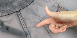 Експерти назвали простий спосіб очистити пальто від плям, розводів і забруднень