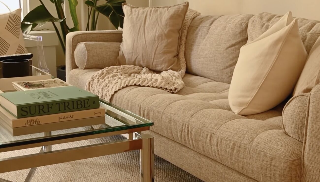 Господині розповіли, чому не варто оновлювати старі меблі 