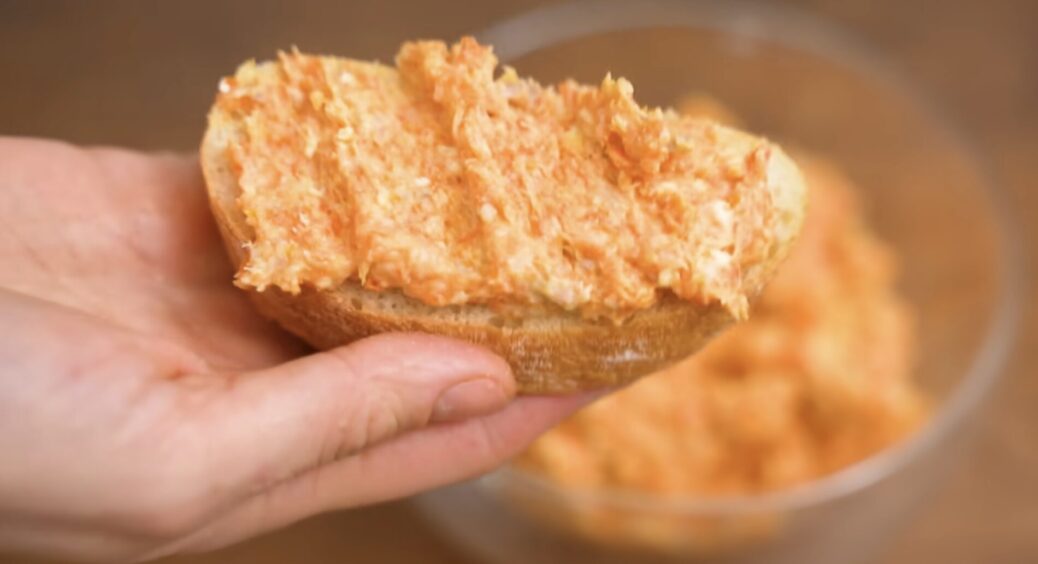 Обожнюю фальшиву ікру з оселедця – готую і на Великдень, і на Різдво: “заходить” на ура 365 днів на рік 