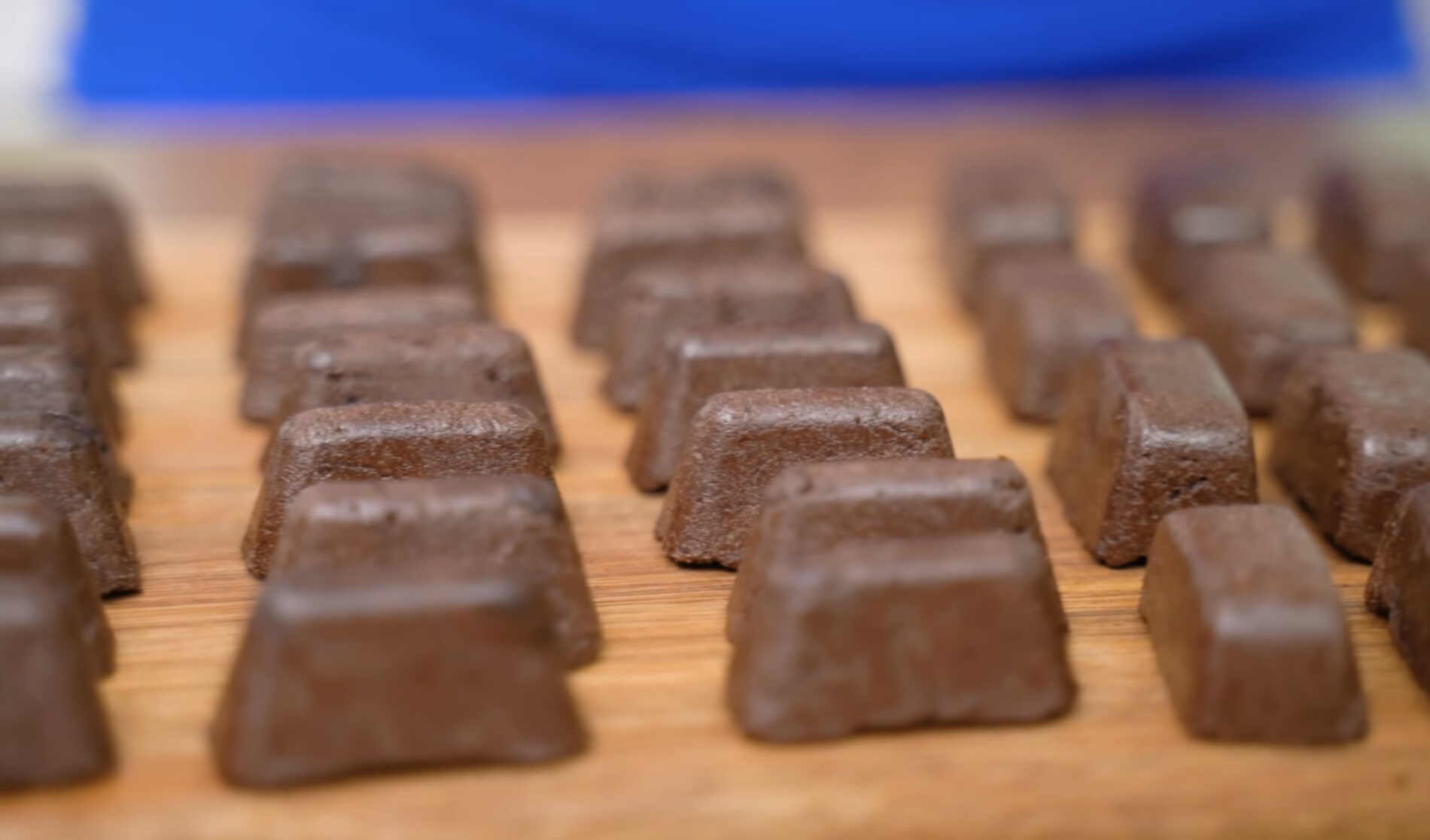 Господині поділилися рецептом цукерок з доступних інгредієнтів