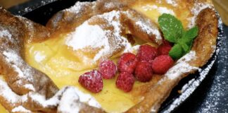 Господині поділилися рецептом популярного млинця у духовці