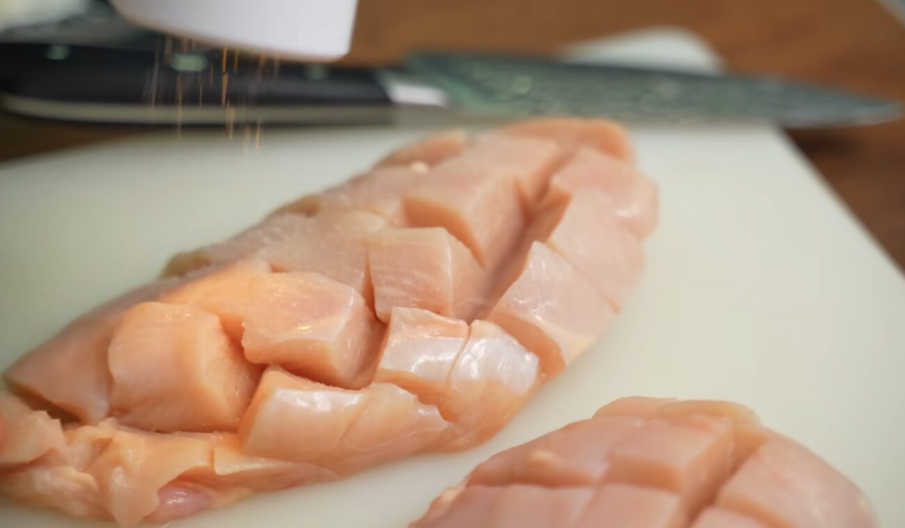 Кулінари розповіли, як зробити курку соковитою і ніжною