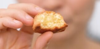 Господині поділилися рецептом печива без борошна і масла 